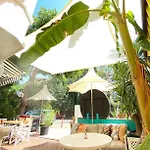 Cabbana Lara Hotel