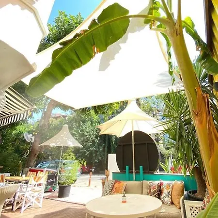 Cabbana Lara Hotel